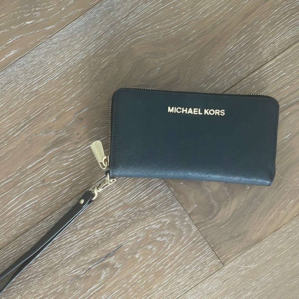 Black Michael Kors Wallet